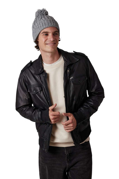 KNITTED BEANIE