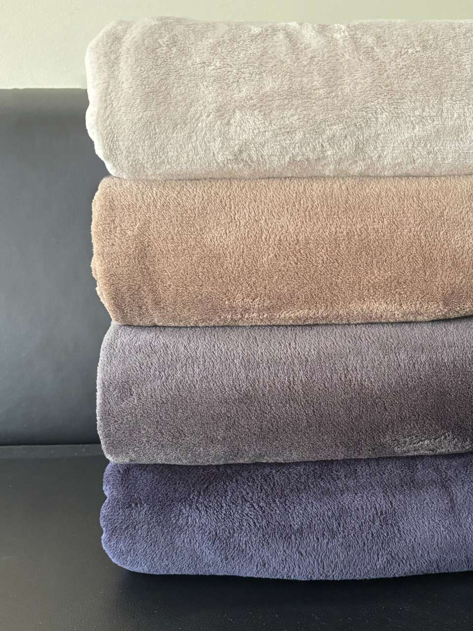 OLIMA CORAL FLEECE BLANKET