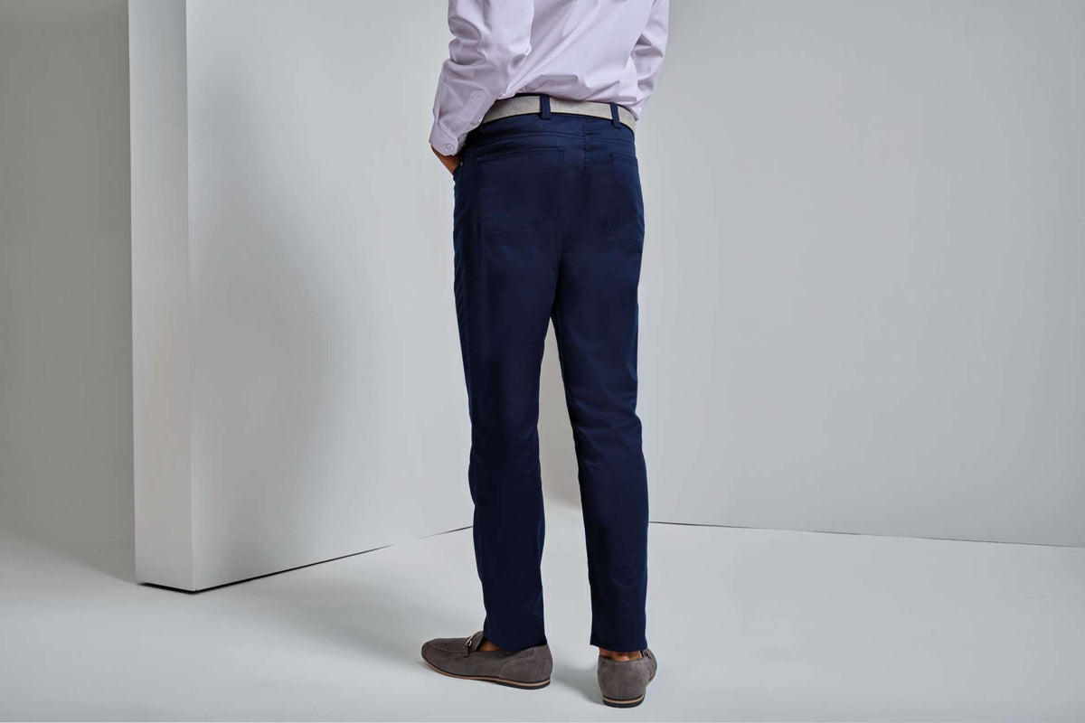 MEN'S PERFORMANCE CHINO JEANS