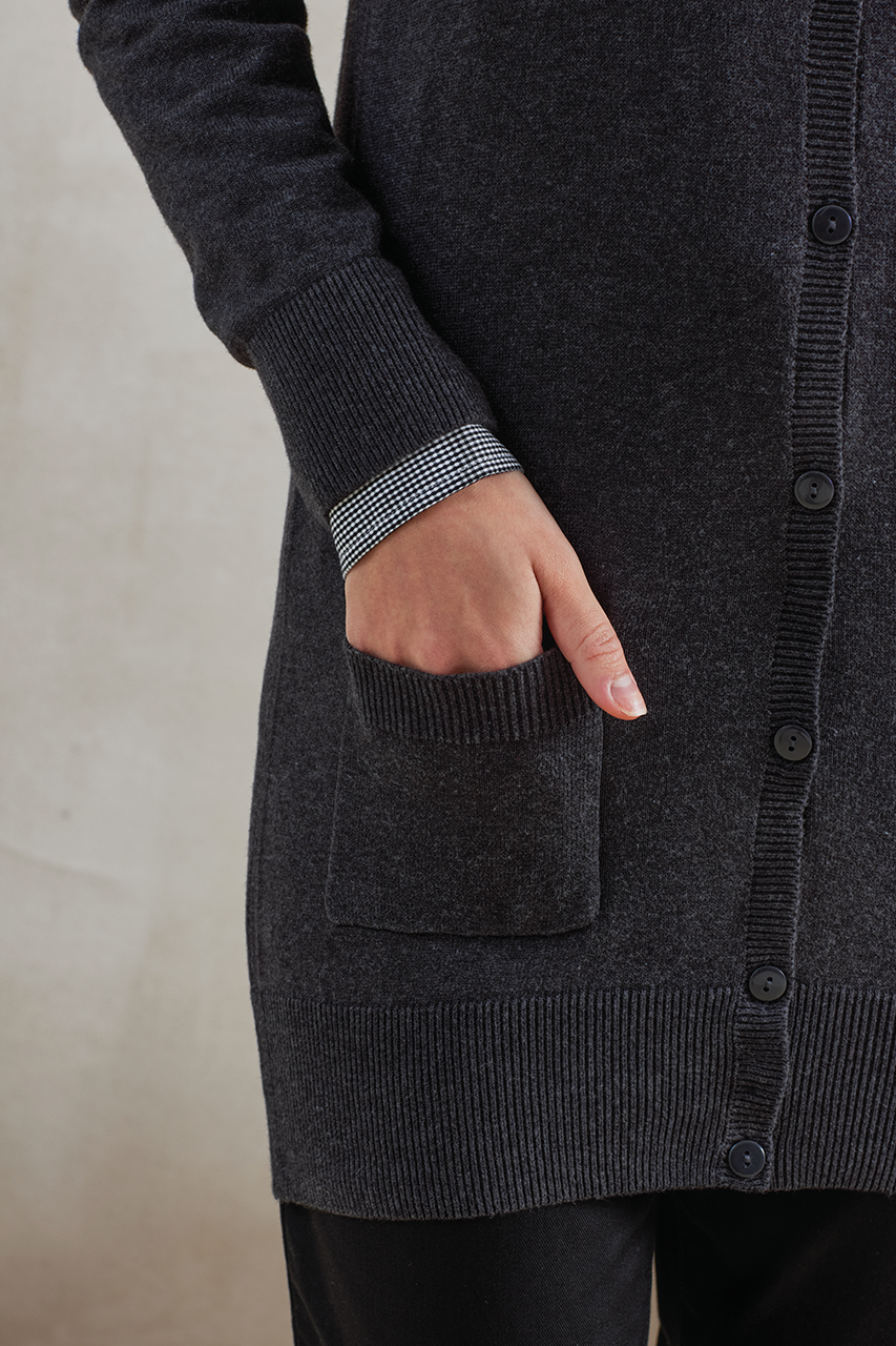 WOMEN'S LONG LENGTH KNITTED CARDIGAN