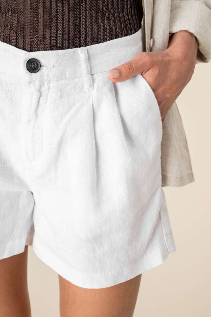 LADIES' LINEN SHORT